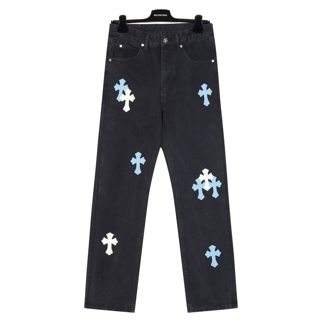 P260 [Next day] Chrome Hearts | Chrome Hearts CH city limited series Sanskrit cross patch leather jeans - black and blue color matching - "Los Angeles" limited edition jeans. The finished products need to be washed and then disassembled and hand-ordered. The sheepskin cross leather is then spliced ​​to complete. The whole piece requires too much craftsmanship to explain. The texture can be seen in hand, and it looks good. The upper body effect is particularly stiff and stylish, super stylish. The same style for men and women - Color: black and blue. Size: 28 30 32 34. Corresponding sizes s-xl. Available in stock and shipped in seconds. Detailed sizes can be found in Figure 9.